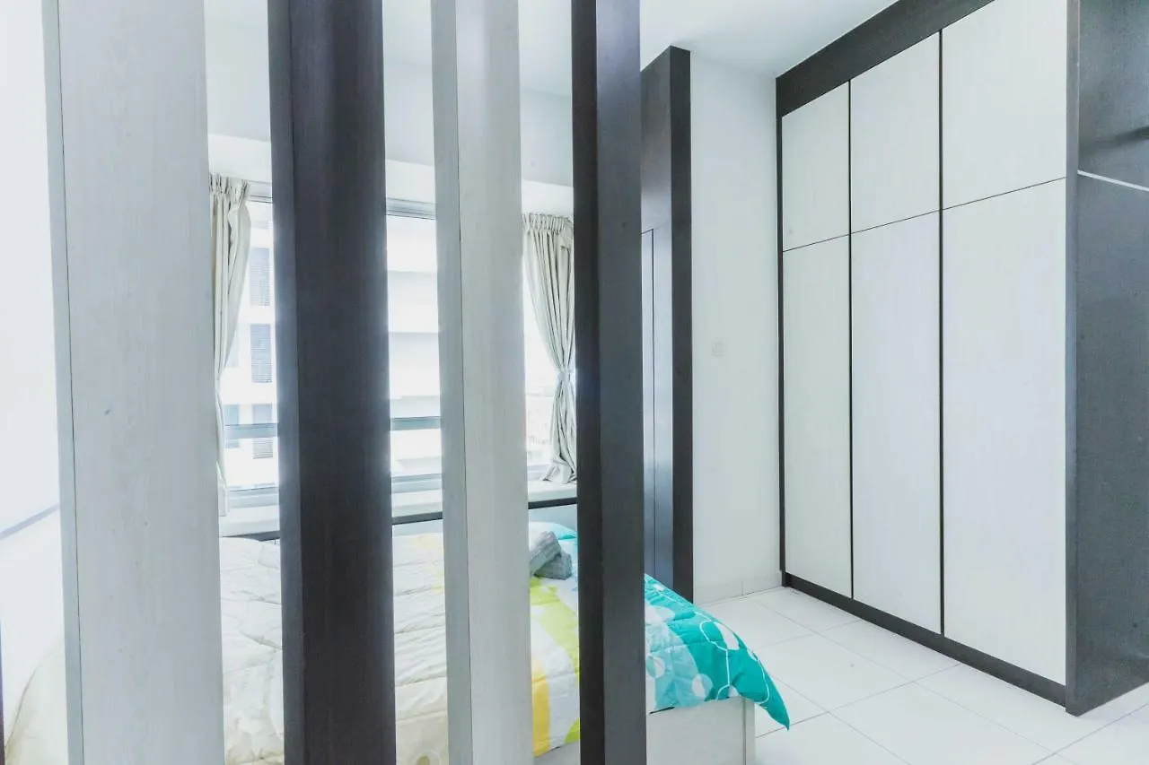 Apartment Shawn Akademic Suites Pool View @ Mount Austin Johor Bahru Malaysia