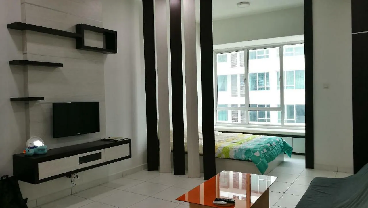 Apartment Shawn Akademic Suites Pool View @ Mount Austin Johor Bahru